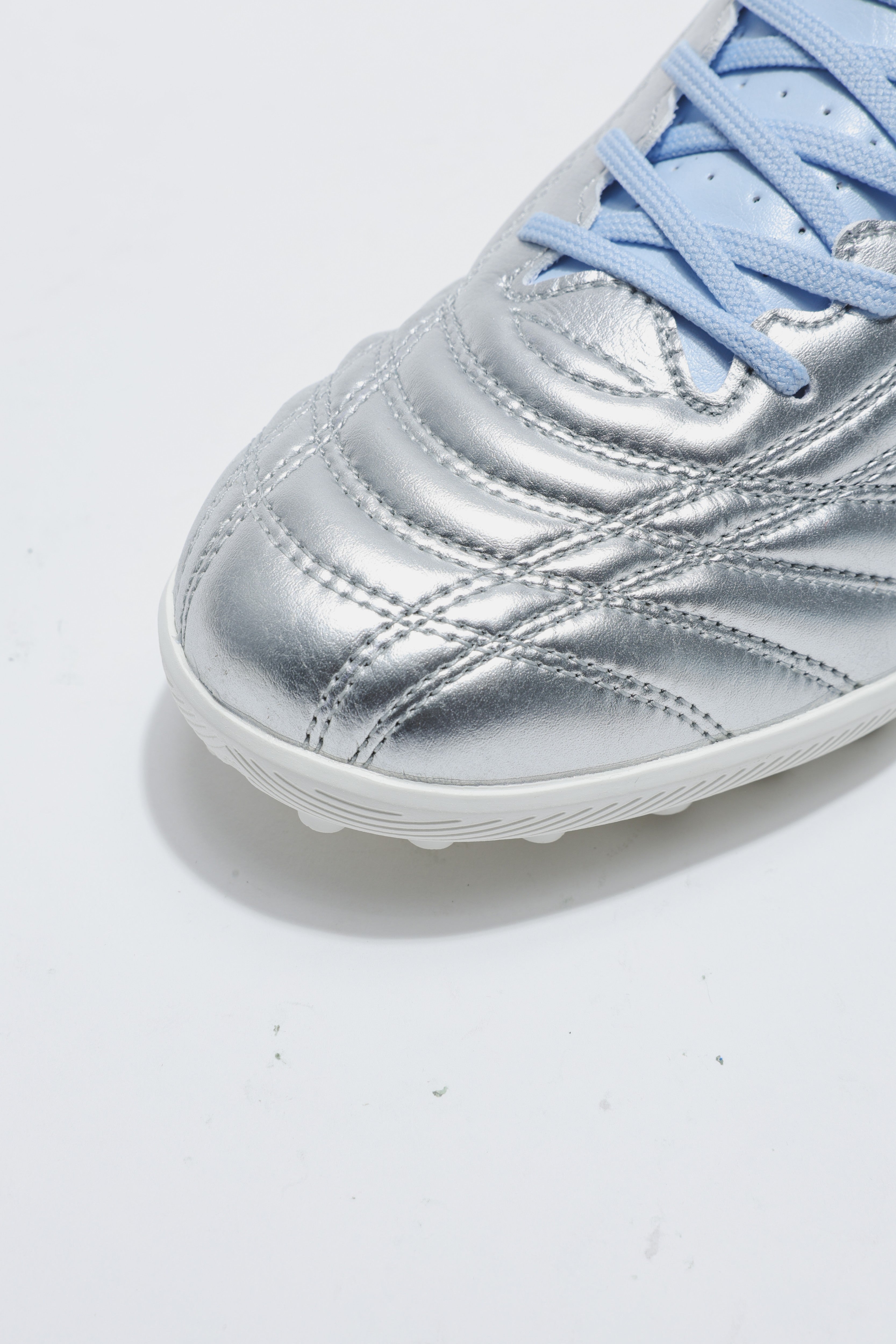 Men Football Shoes - Turf (TF) - White/Golden