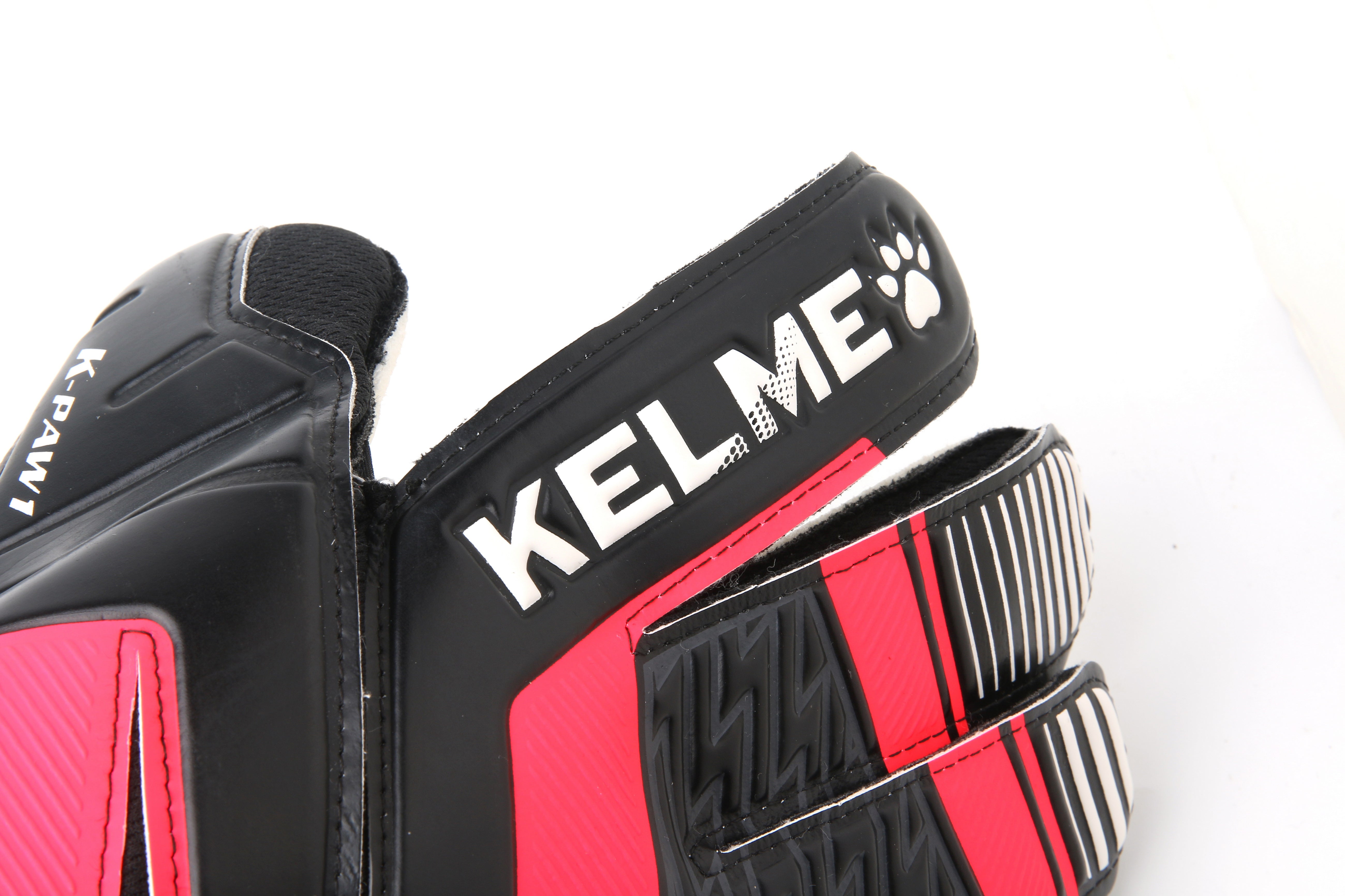 Goalkeeper Gloves (Training) - Black/Neon Red