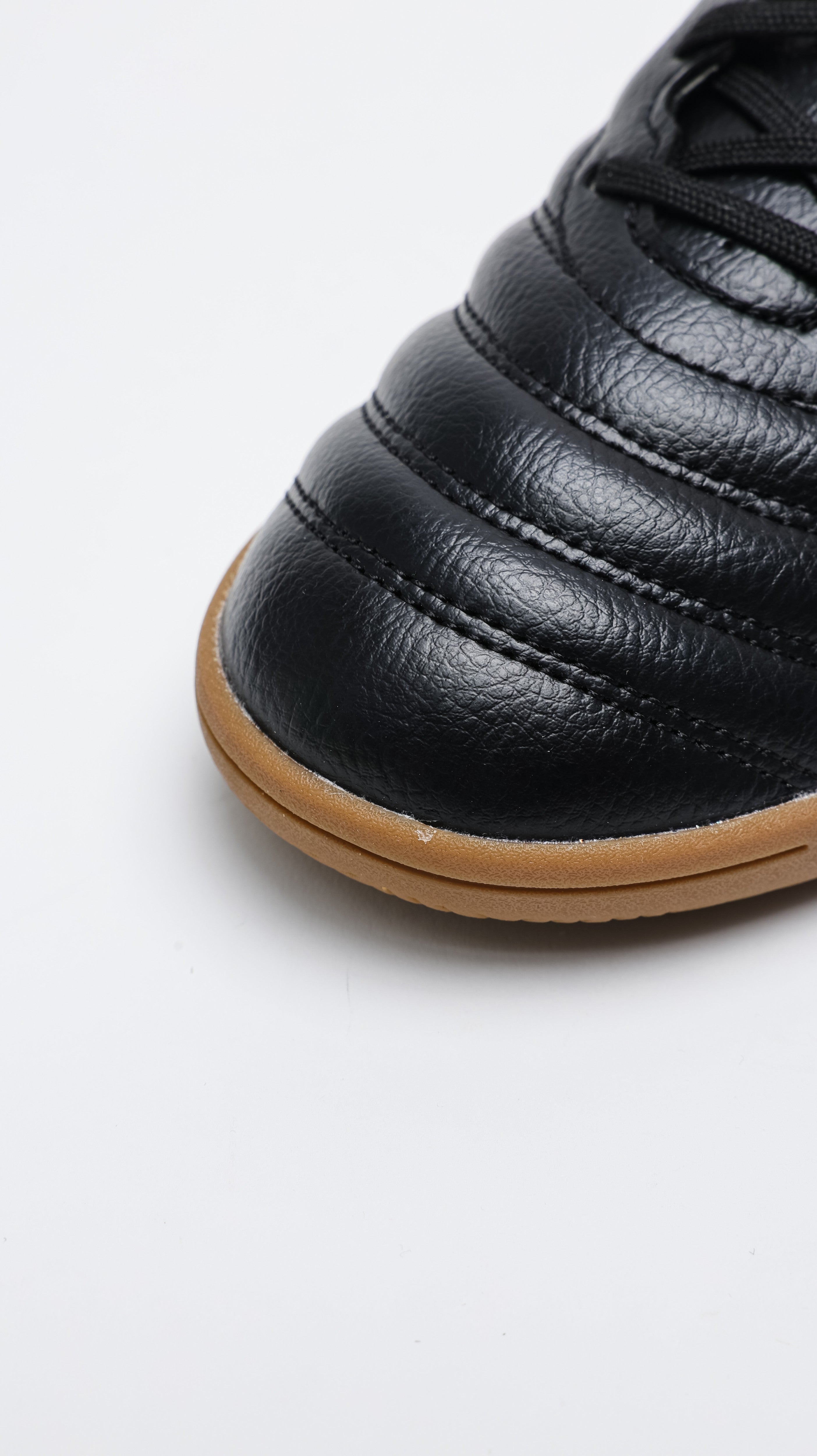Men Futsal Shoes - Indoor (IN) - Black