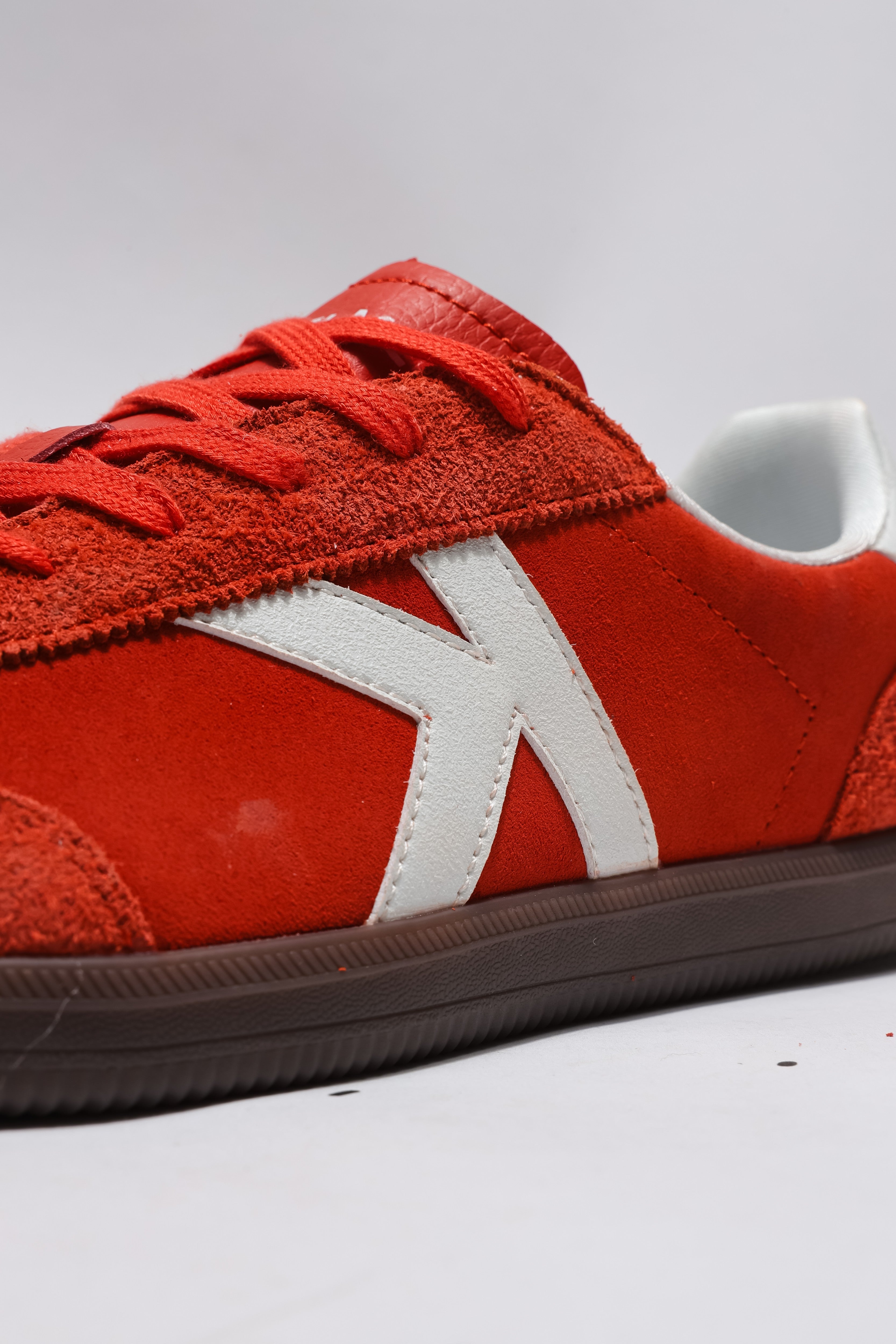 Unisex Casual Shoes - Red