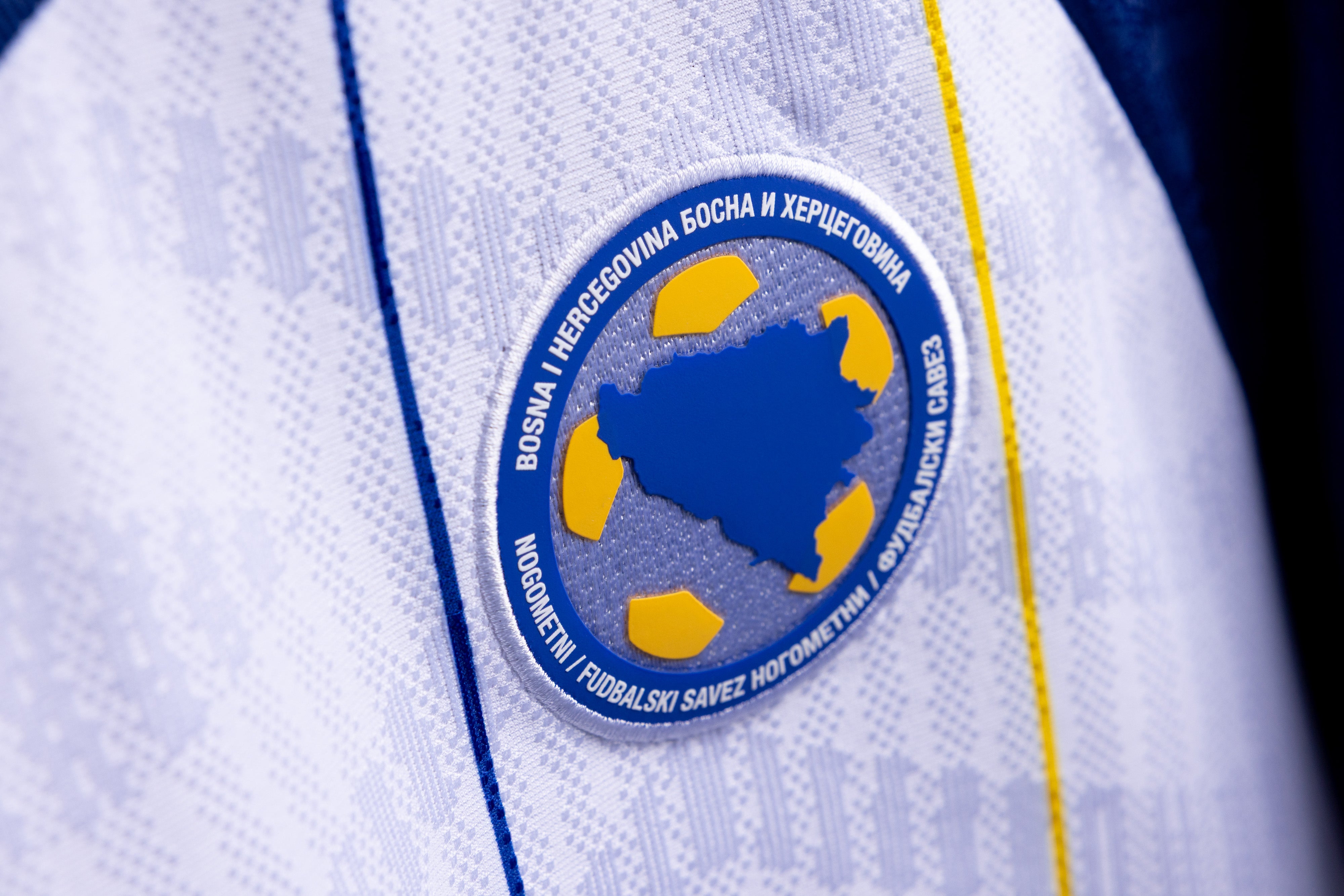 Jersey Timnas Bosnia and Herzegovina (NSFBiH) - Away - Short Sleeve - Player Issue - White/Dark Blue