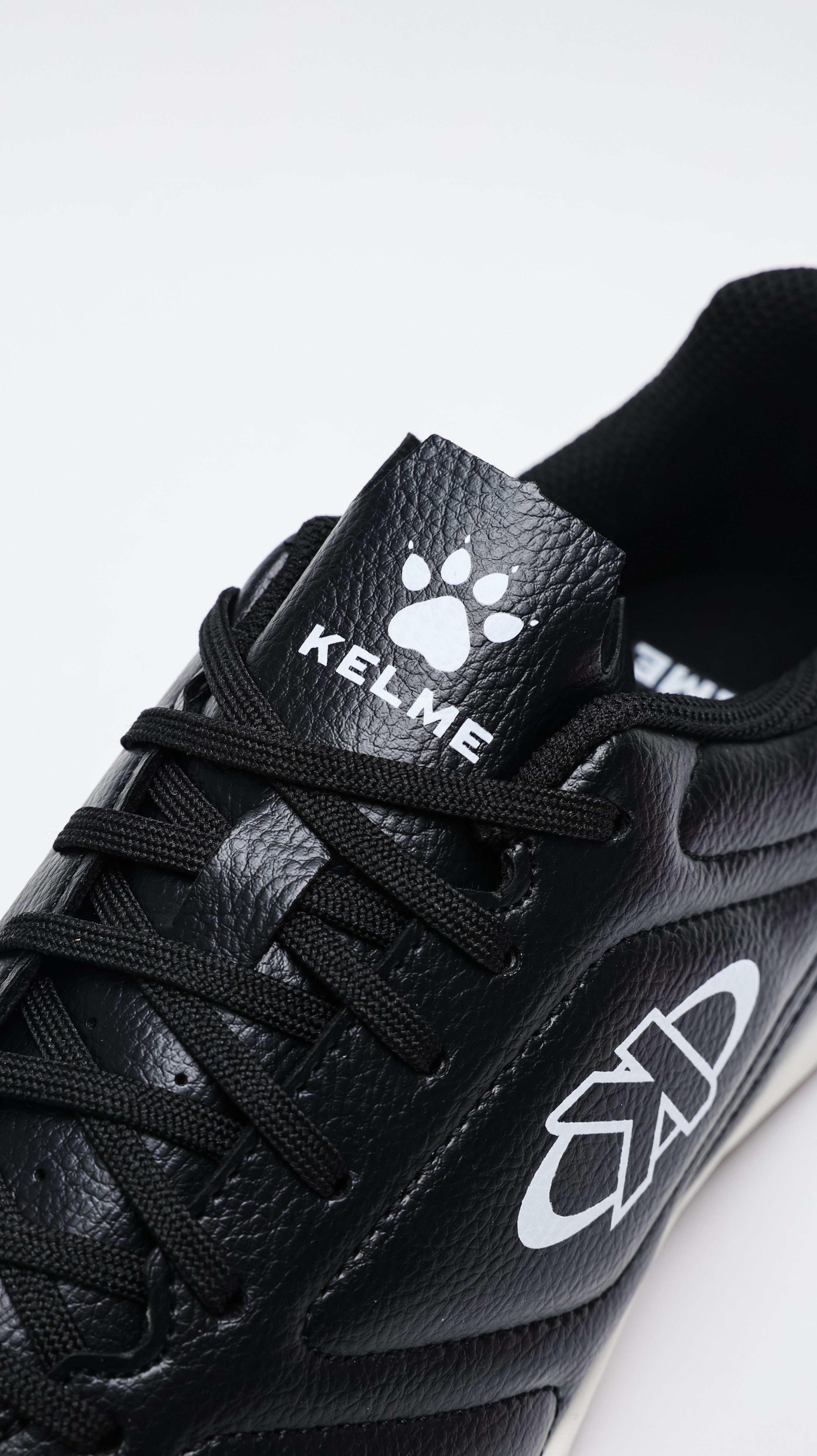 Men Futsal Shoes - Indoor (IN) - Black
