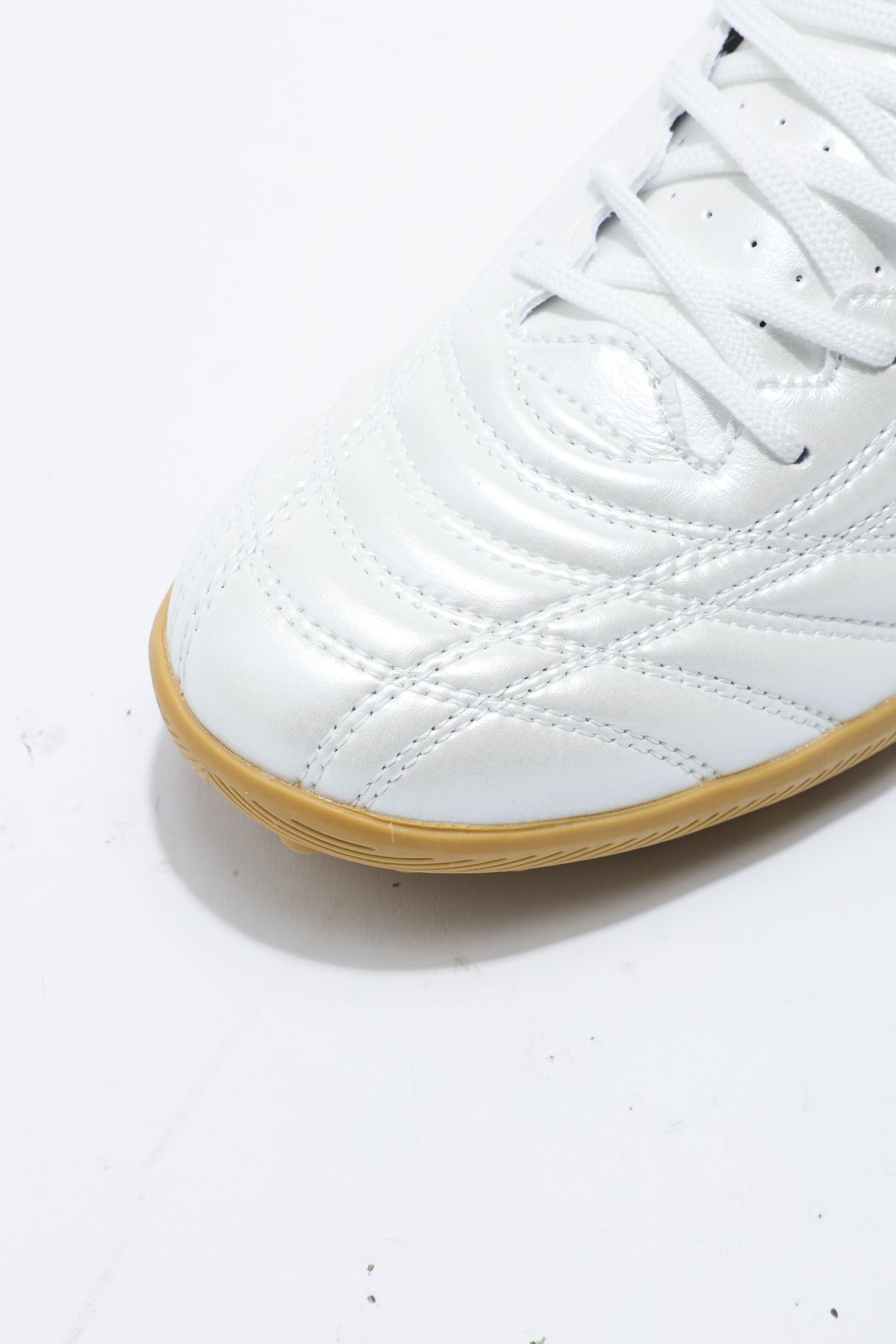 Men Football & Mini Soccer Shoes - Turf (TF) - White/Golden