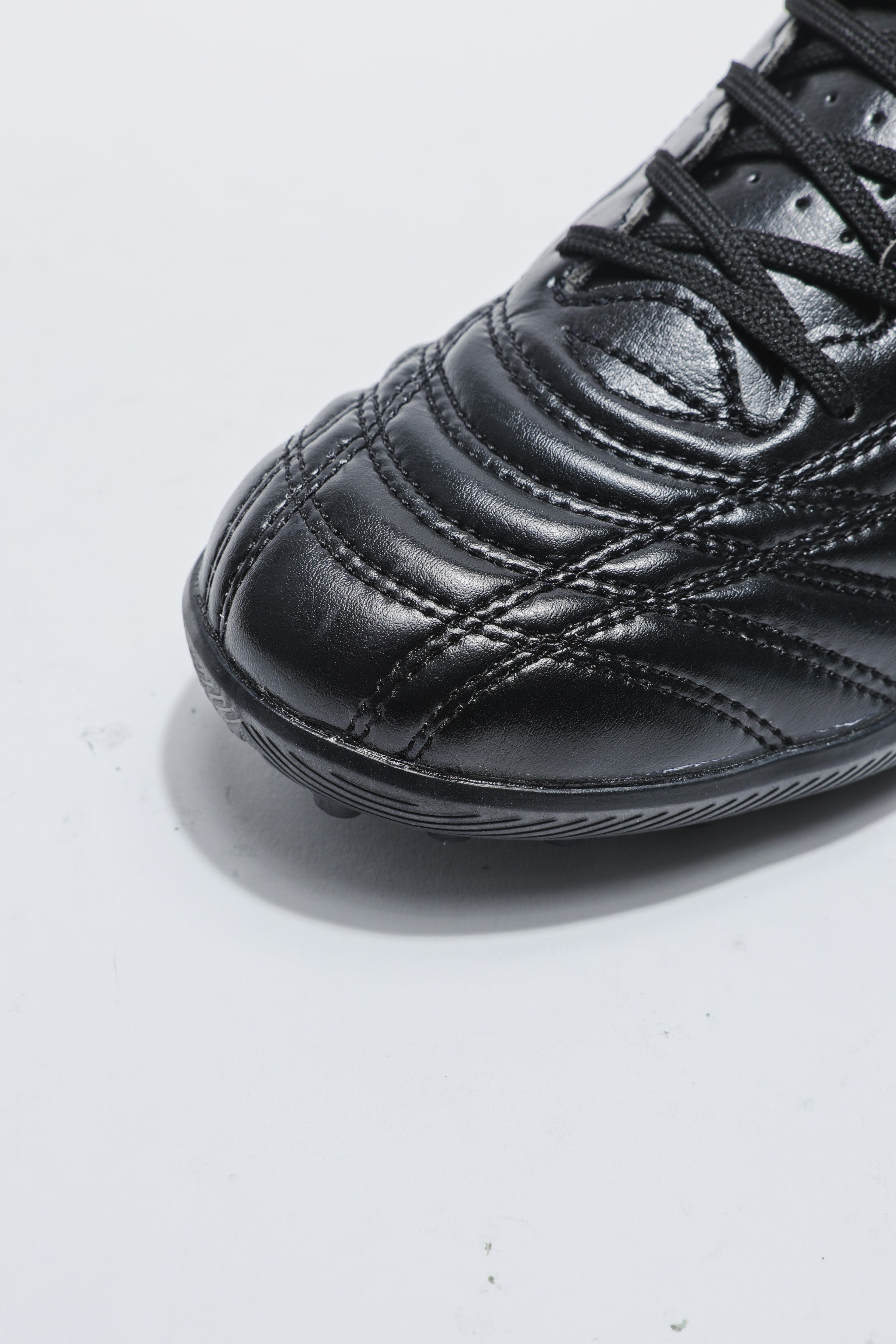 Men Football Shoes - Turf (TF) 2 - Black