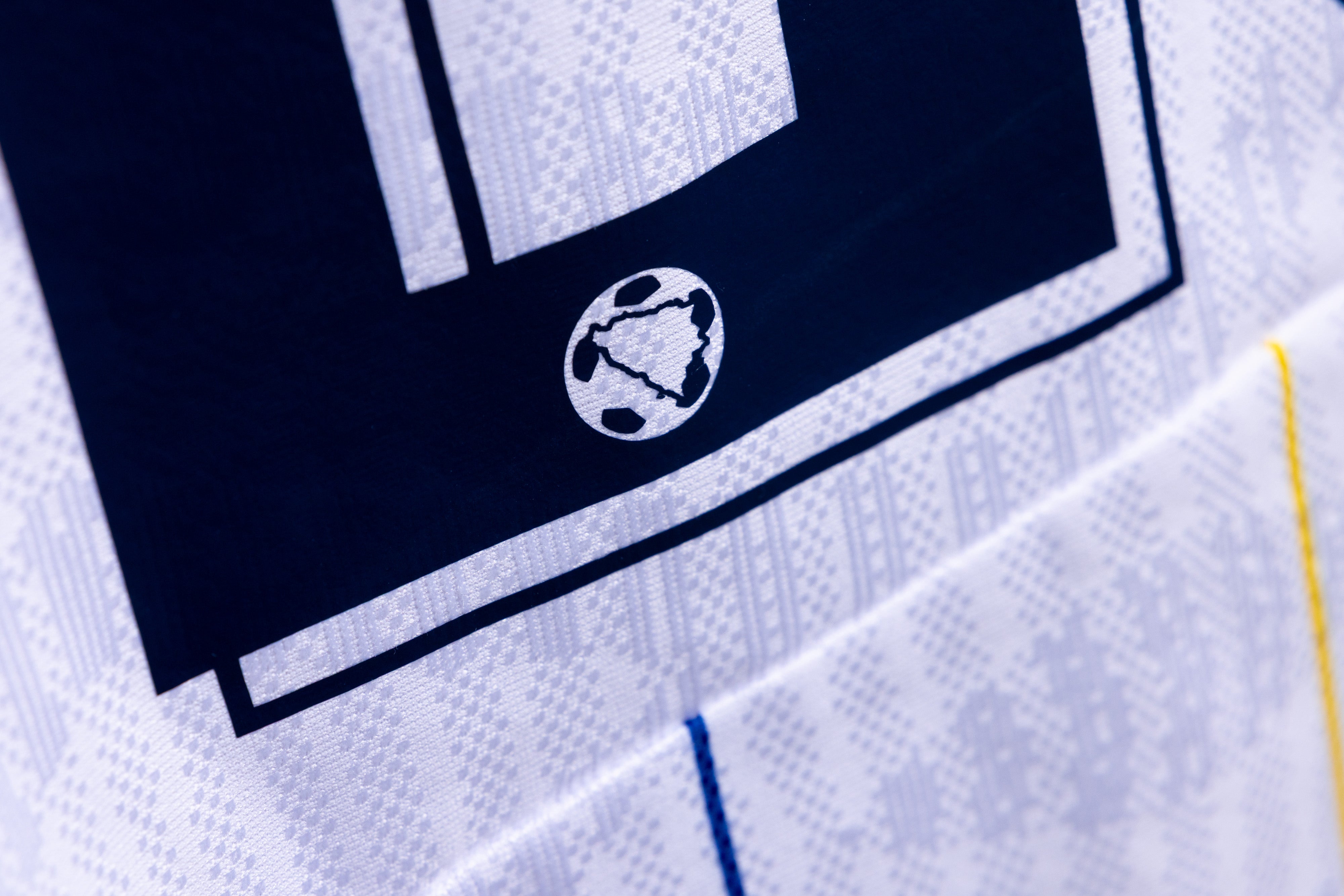 Jersey Timnas Bosnia and Herzegovina (NSFBiH) - Away - Short Sleeve - Player Issue - White/Dark Blue